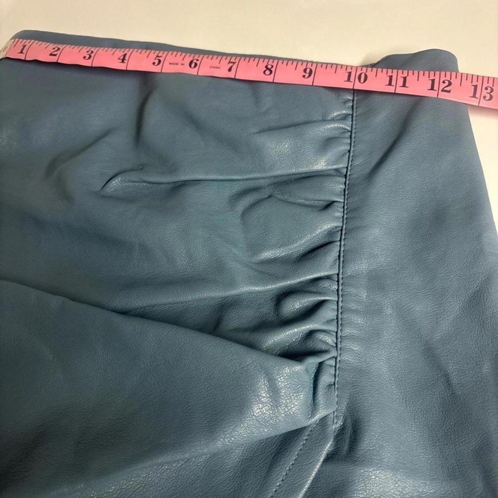 CIDER Women's Faux Leather Ruched Mini Skirt‎ - Stylish & Trendy - Picture 5 of 5
